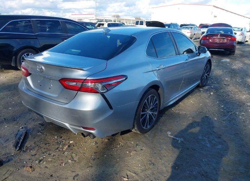Photo 4 of 2019 Toyota Camry SE (VIN 4T1B11HK7KU299950)