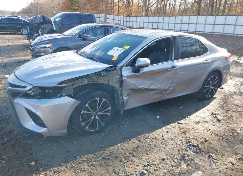 Photo 6 of 2019 Toyota Camry SE (VIN 4T1B11HK7KU299950)