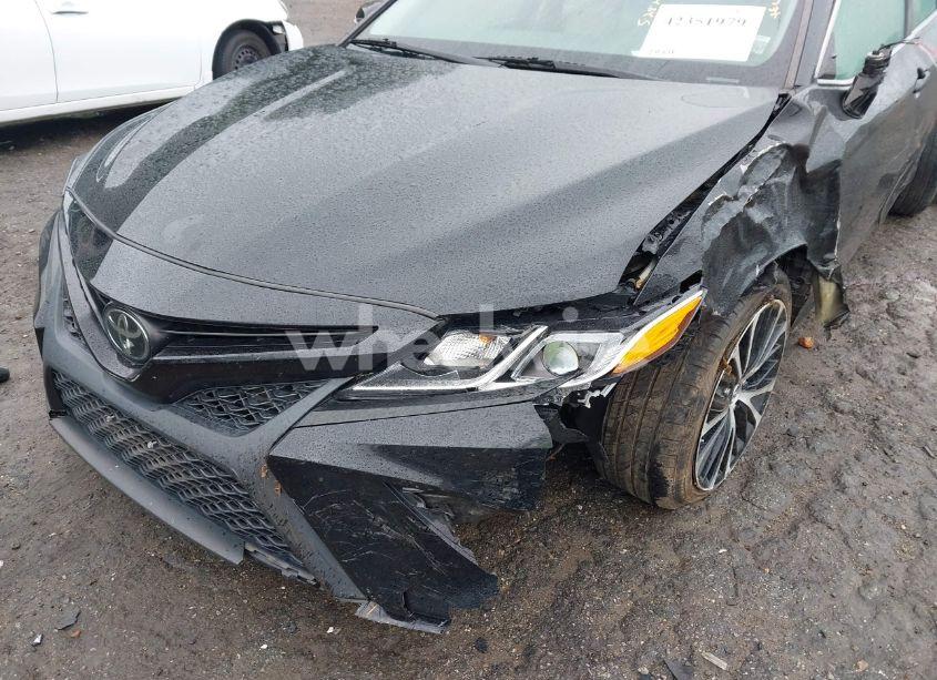 Photo 17 of 2019 Toyota Camry SE (VIN 4T1B11HK7KU681167)