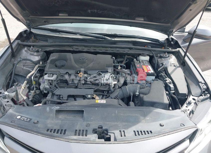 Photo 10 of 2019 Toyota Camry LE (VIN 4T1B11HK7KU689740)