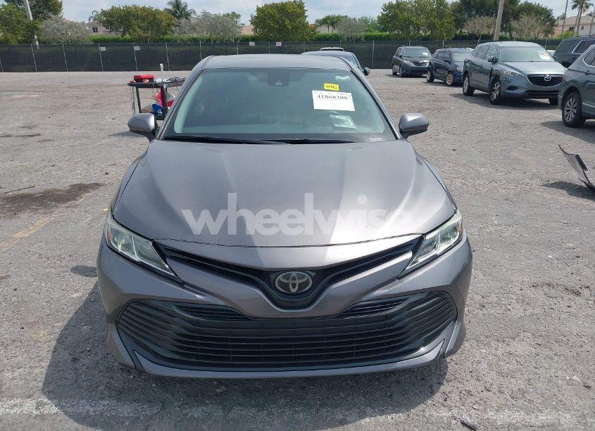 Photo 13 of 2019 Toyota Camry LE (VIN 4T1B11HK7KU689740)