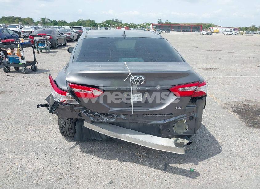 Photo 6 of 2019 Toyota Camry LE (VIN 4T1B11HK7KU689740)