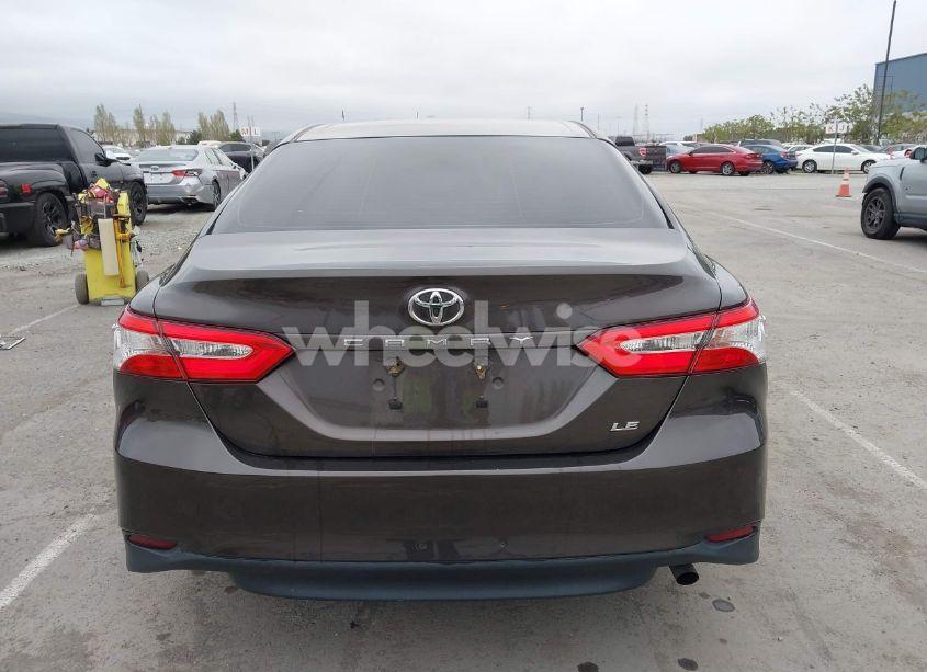 Photo 16 of 2019 Toyota Camry LE (VIN 4T1B11HK7KU702244)