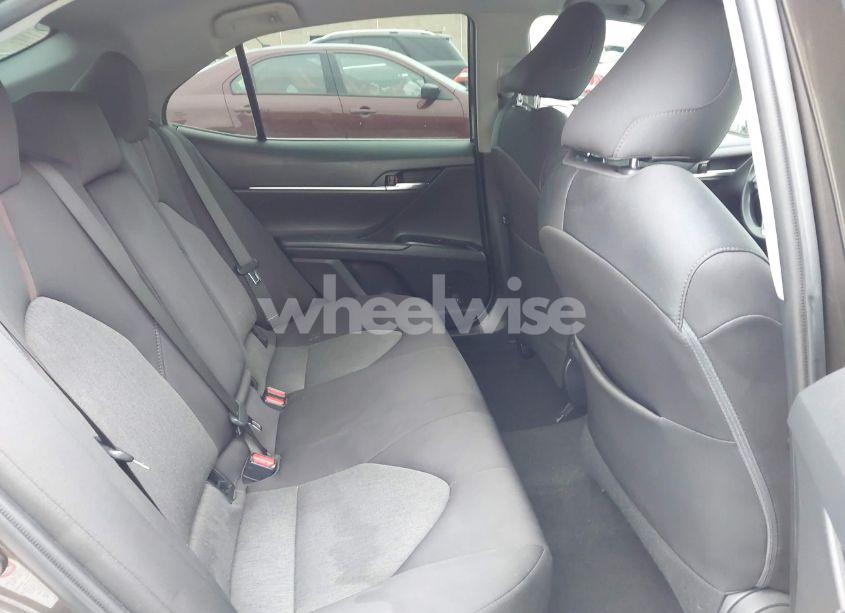 Photo 8 of 2019 Toyota Camry LE (VIN 4T1B11HK7KU702244)