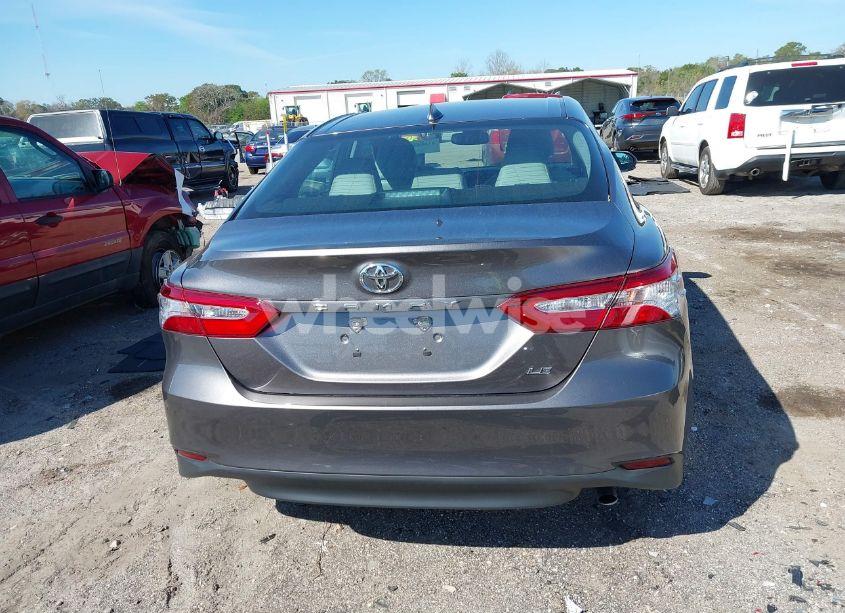 Photo 16 of 2019 Toyota Camry LE (VIN 4T1B11HK7KU716953)