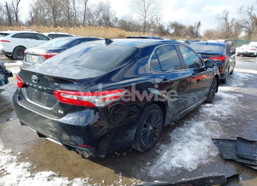 Photo 4 of 2019 Toyota Camry SE (VIN 4T1B11HK7KU718007)