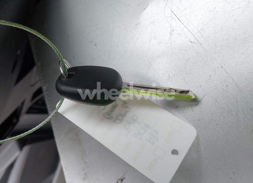 Photo 11 of 2019 Toyota Camry LE (VIN 4T1B11HK7KU722414)