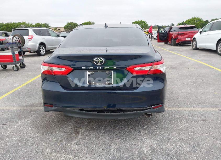 Photo 16 of 2019 Toyota Camry LE (VIN 4T1B11HK7KU722414)