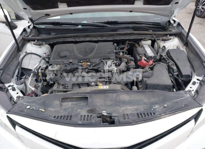 Photo 10 of 2019 Toyota Camry XLE (VIN 4T1B11HK7KU733770)