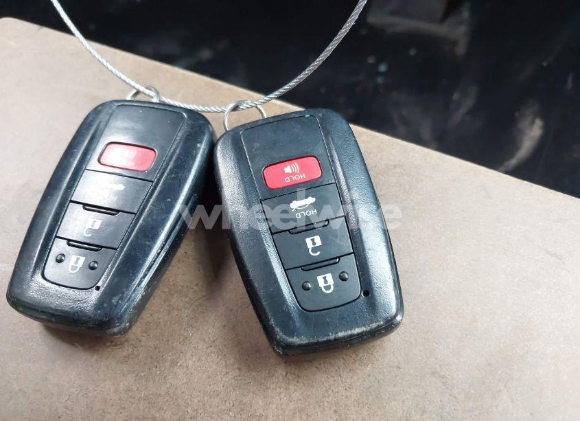 Photo 11 of 2019 Toyota Camry XLE (VIN 4T1B11HK7KU733770)