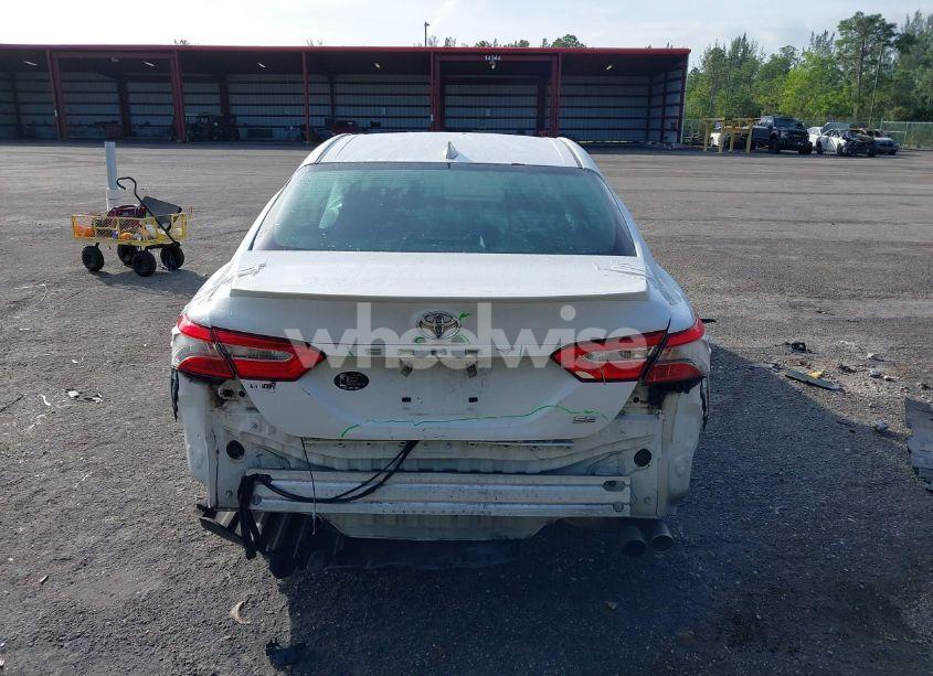 Photo 17 of 2019 Toyota Camry SE (VIN 4T1B11HK7KU754618)