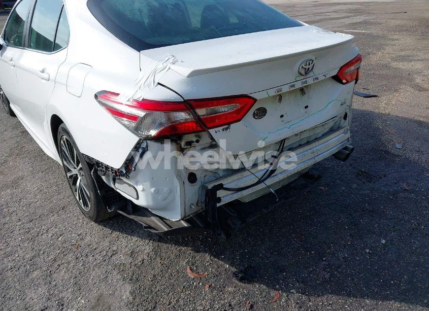 Photo 6 of 2019 Toyota Camry SE (VIN 4T1B11HK7KU754618)