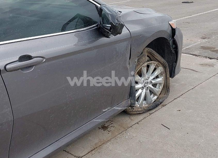 Photo 22 of 2019 Toyota Camry LE (VIN 4T1B11HK7KU759723)