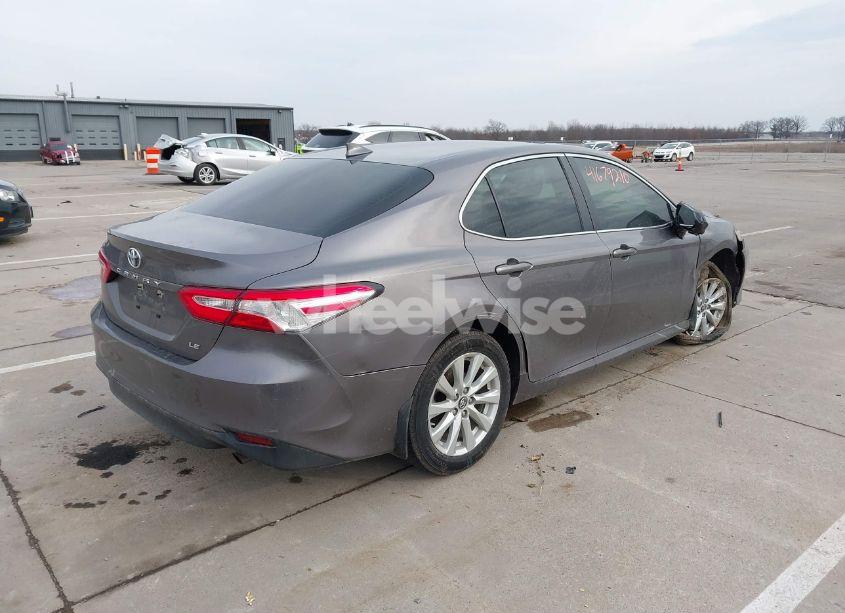Photo 4 of 2019 Toyota Camry LE (VIN 4T1B11HK7KU759723)