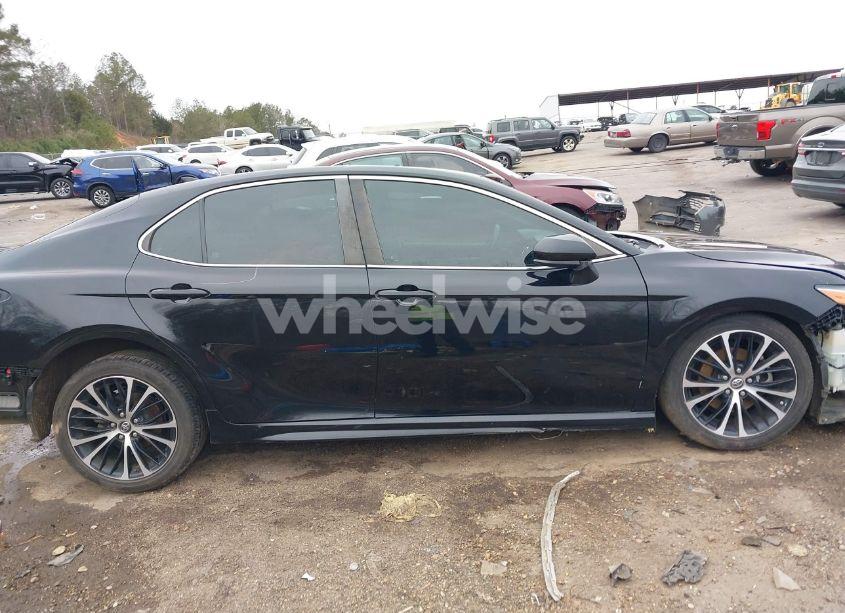 Photo 14 of 2019 Toyota Camry SE (VIN 4T1B11HK7KU774951)
