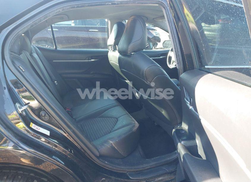 Photo 8 of 2019 Toyota Camry SE (VIN 4T1B11HK7KU774951)