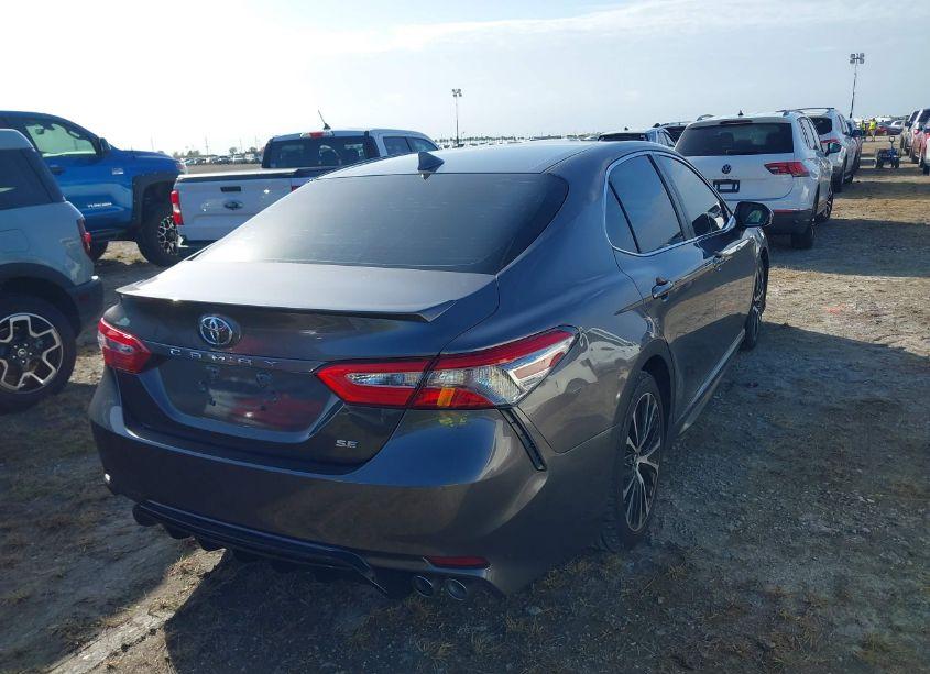 Photo 4 of 2019 Toyota Camry SE (VIN 4T1B11HK7KU794911)