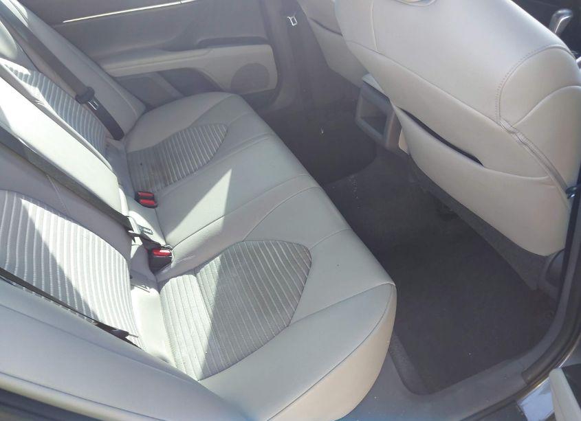 Photo 8 of 2019 Toyota Camry SE (VIN 4T1B11HK7KU794911)