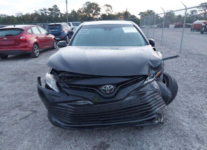 Photo 11 of 2019 Toyota Camry LE (VIN 4T1B11HK7KU795038)