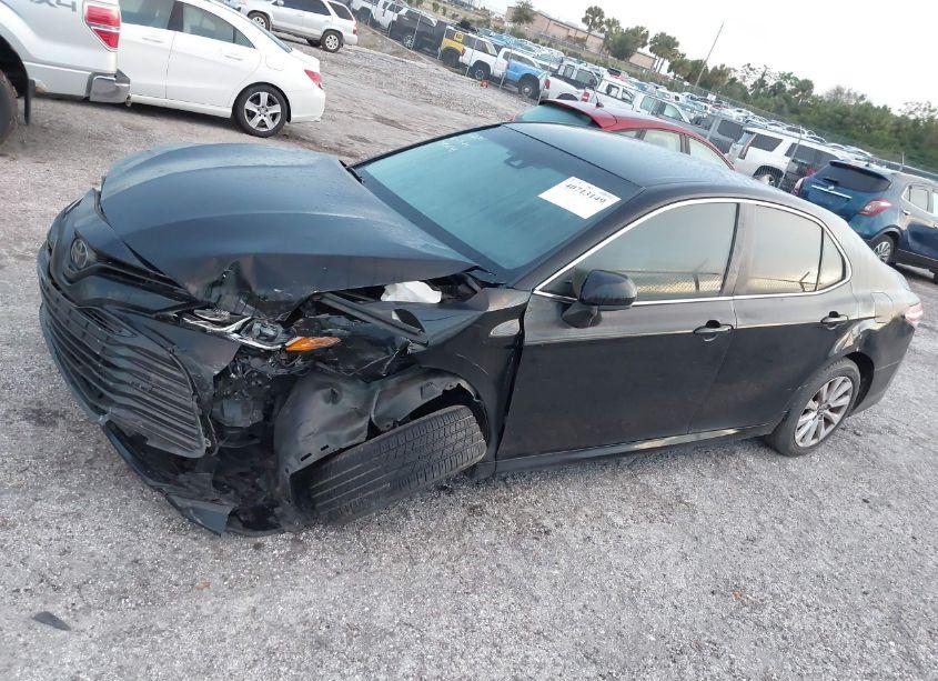 Photo 13 of 2019 Toyota Camry LE (VIN 4T1B11HK7KU795038)