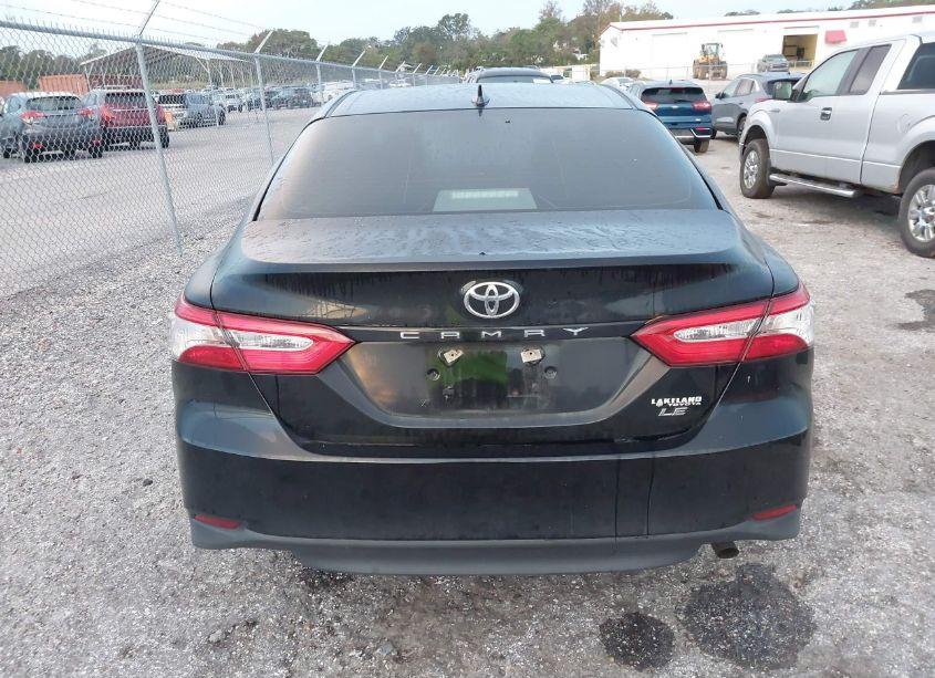 Photo 15 of 2019 Toyota Camry LE (VIN 4T1B11HK7KU795038)