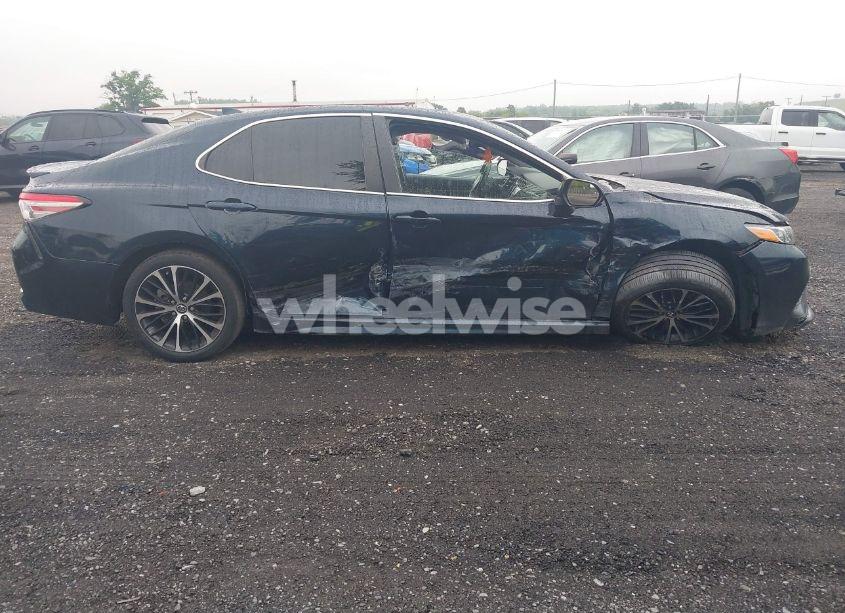 Photo 13 of 2019 Toyota Camry SE (VIN 4T1B11HK7KU795900)