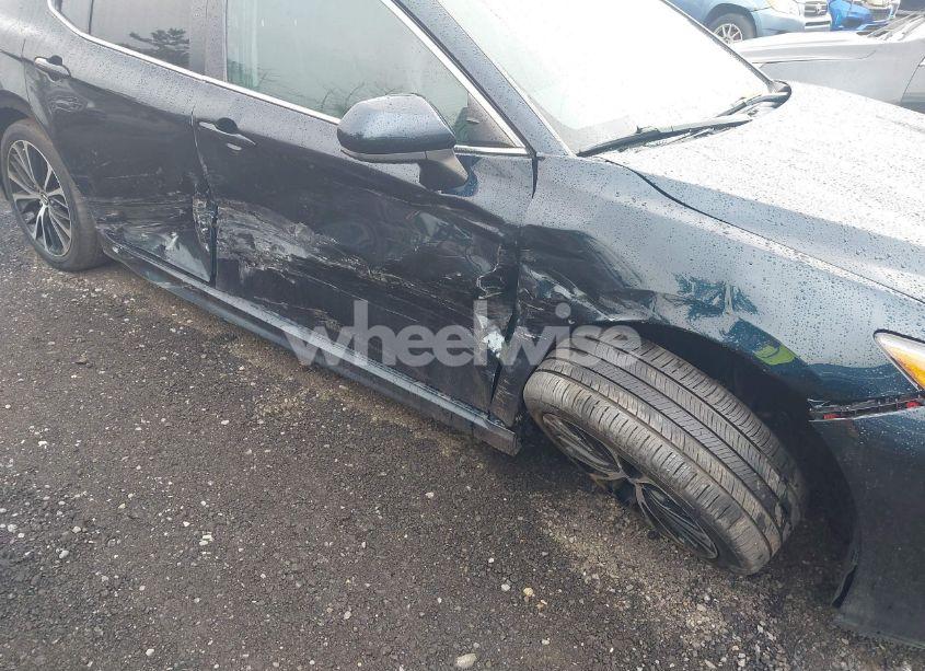 Photo 6 of 2019 Toyota Camry SE (VIN 4T1B11HK7KU795900)