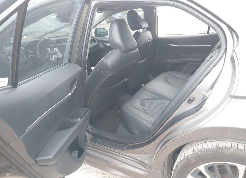 Photo 8 of 2019 Toyota Camry SE (VIN 4T1B11HK7KU799669)