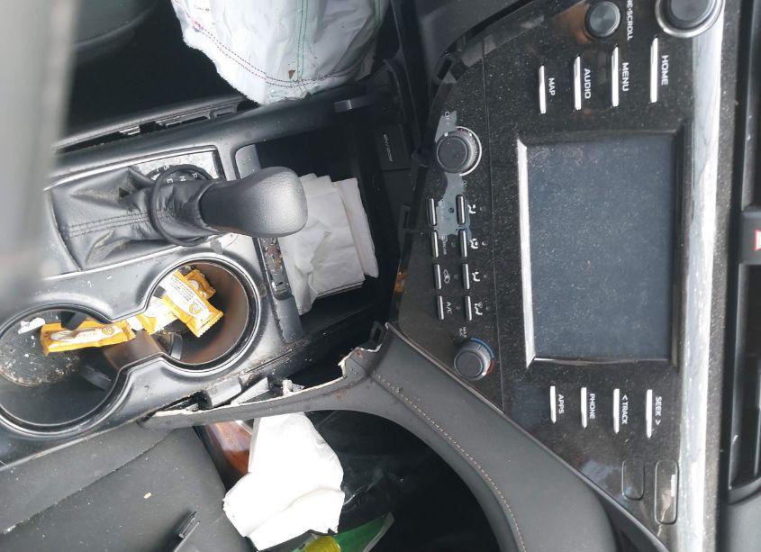 Photo 11 of 2019 Toyota Camry LE (VIN 4T1B11HK7KU810881)