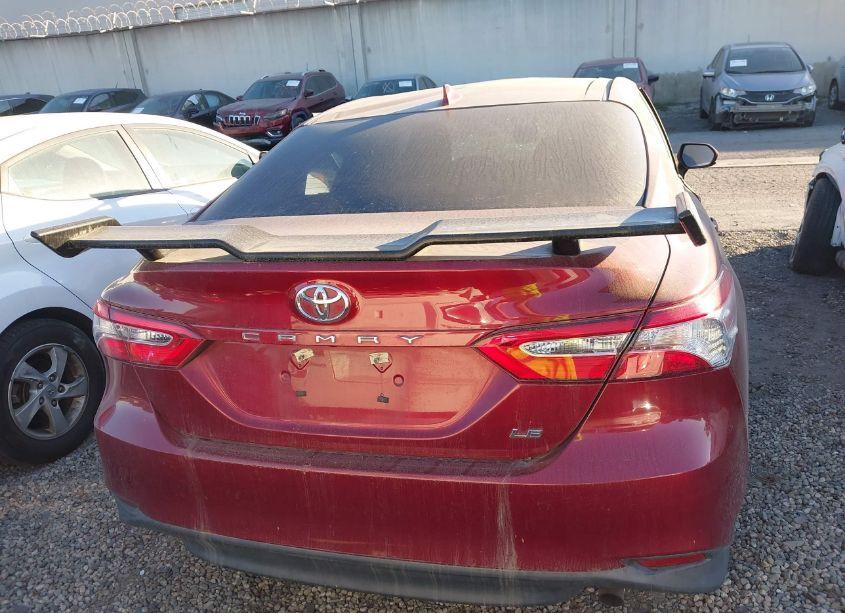 Photo 17 of 2019 Toyota Camry LE (VIN 4T1B11HK7KU810881)