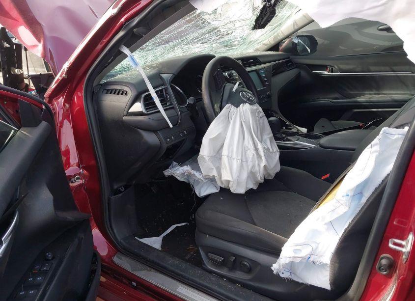 Photo 18 of 2019 Toyota Camry LE (VIN 4T1B11HK7KU810881)