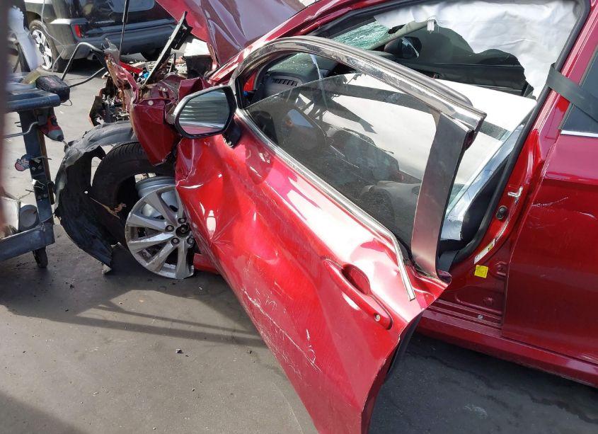 Photo 21 of 2019 Toyota Camry LE (VIN 4T1B11HK7KU810881)