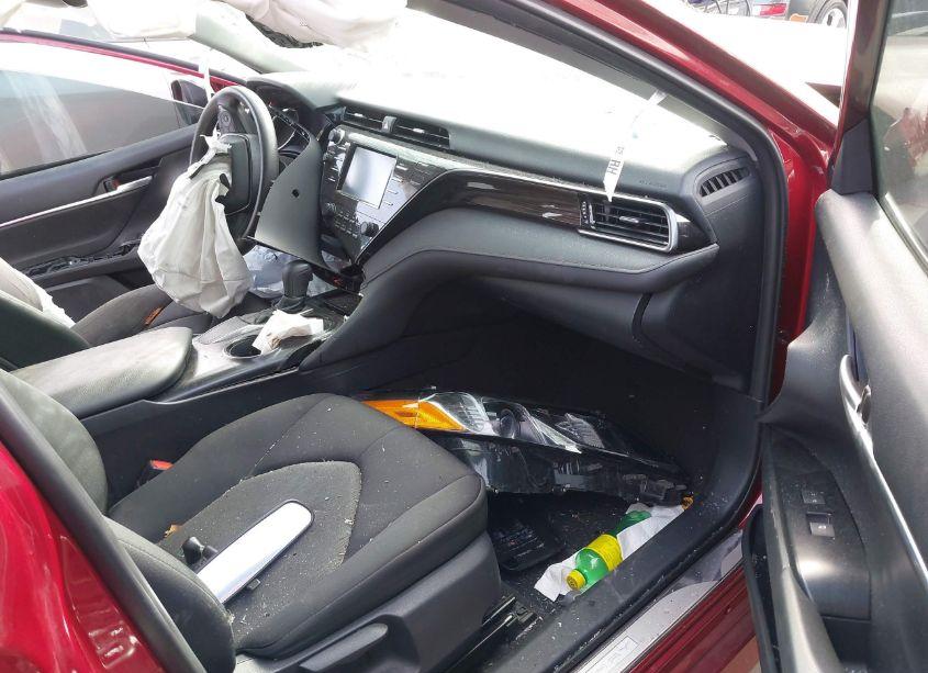 Photo 5 of 2019 Toyota Camry LE (VIN 4T1B11HK7KU810881)