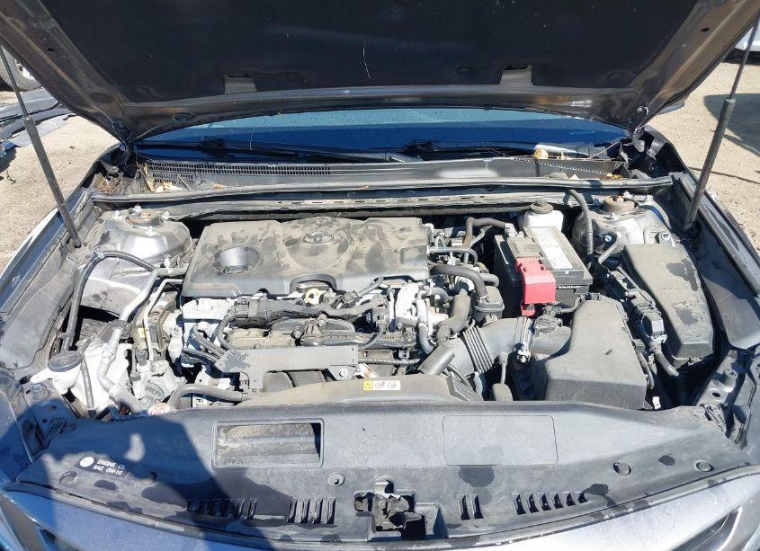 Photo 10 of 2019 Toyota Camry SE (VIN 4T1B11HK7KU822044)