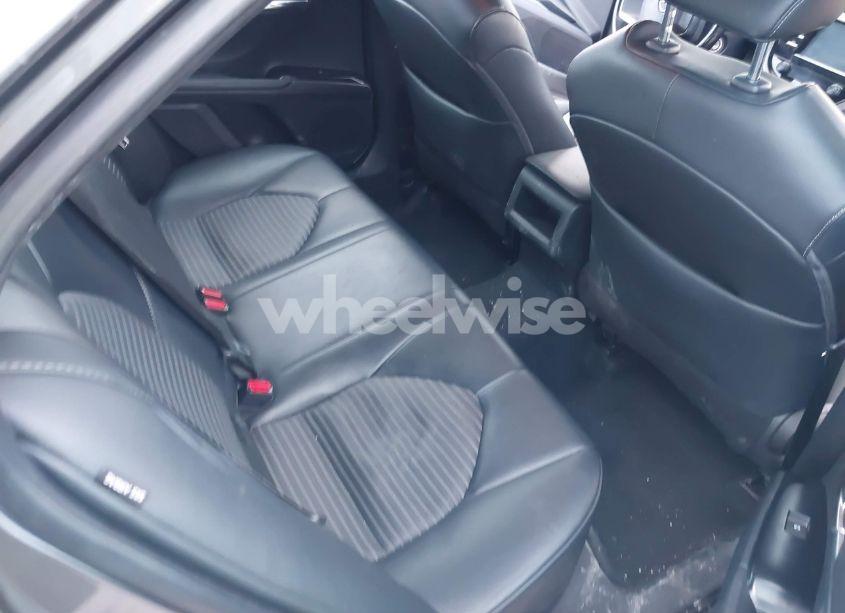 Photo 8 of 2019 Toyota Camry SE (VIN 4T1B11HK7KU834825)