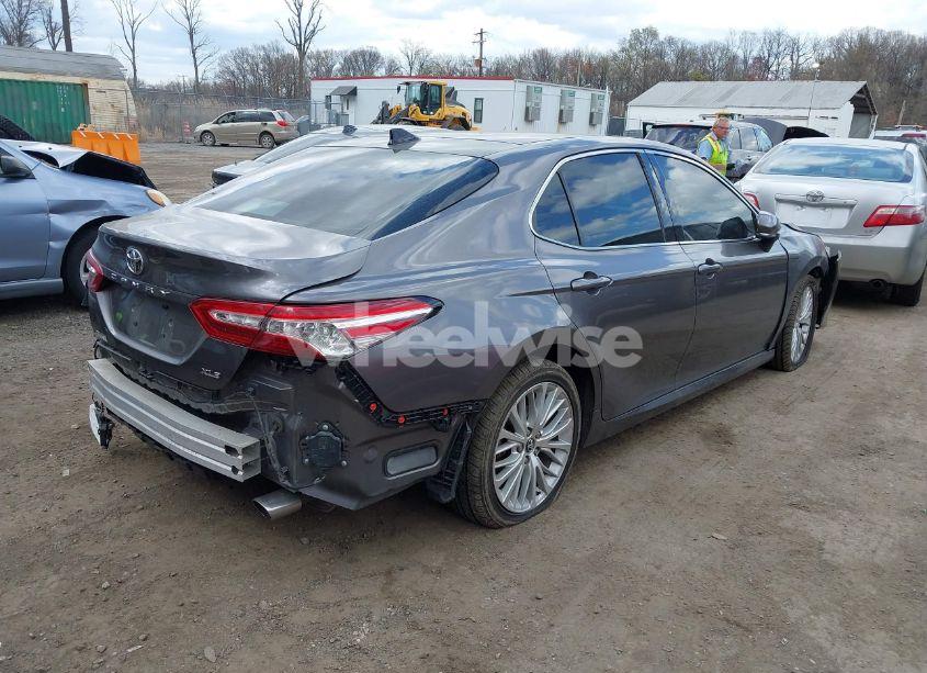 Photo 4 of 2019 Toyota Camry XLE (VIN 4T1B11HK7KU840270)