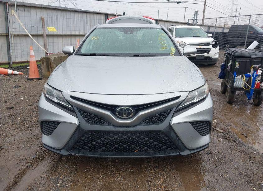 Photo 12 of 2019 Toyota Camry SE (VIN 4T1B11HK7KU852693)