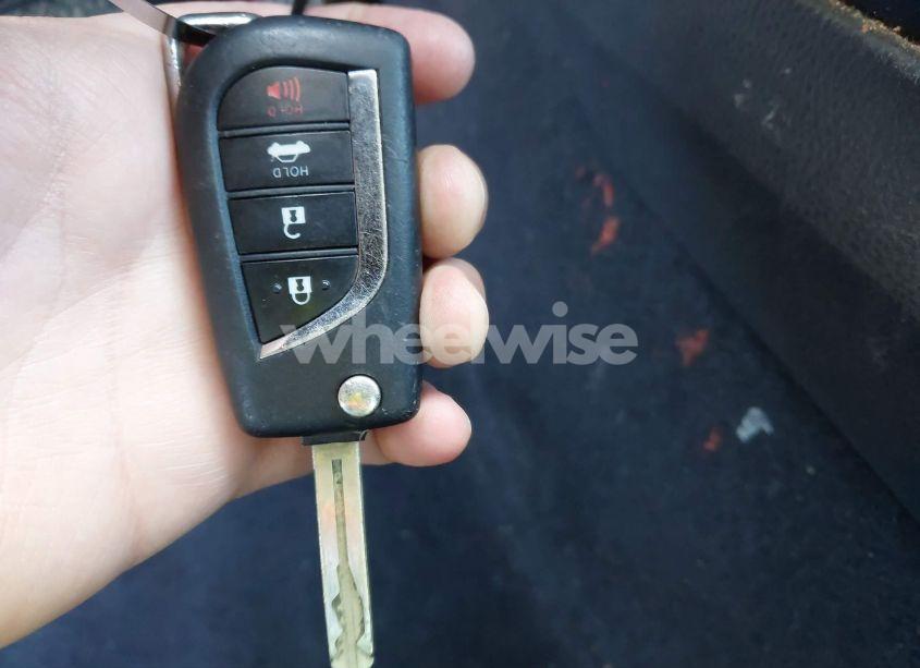 Photo 11 of 2018 Toyota Camry SE (VIN 4T1B11HK8JU041452)