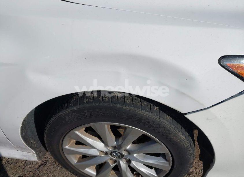 Photo 17 of 2018 Toyota Camry SE (VIN 4T1B11HK8JU041452)