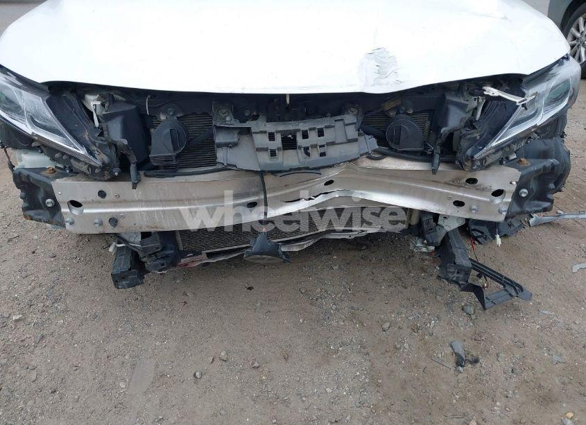 Photo 17 of 2018 Toyota Camry SE (VIN 4T1B11HK8JU042438)