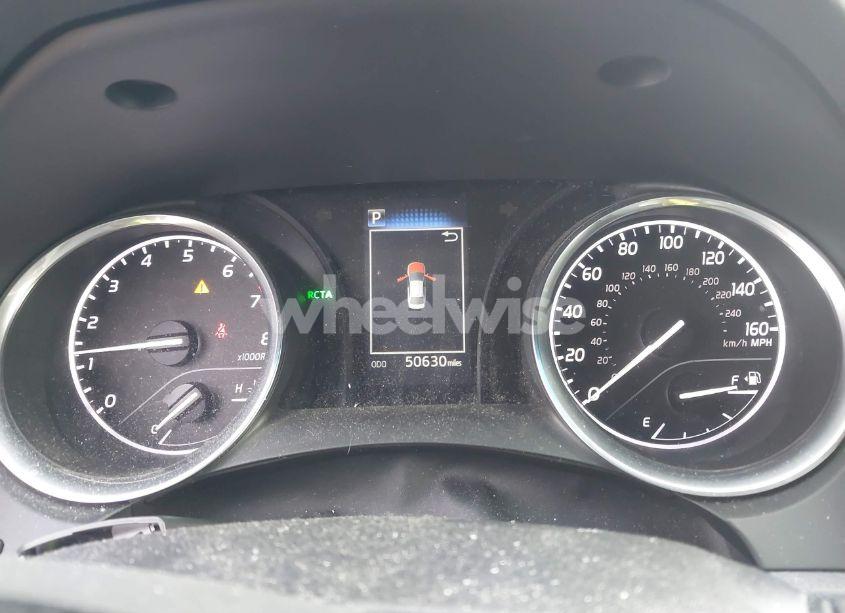 Photo 7 of 2018 Toyota Camry LE (VIN 4T1B11HK8JU046828)