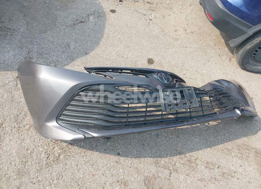 Photo 12 of 2018 Toyota Camry L (VIN 4T1B11HK8JU049339)