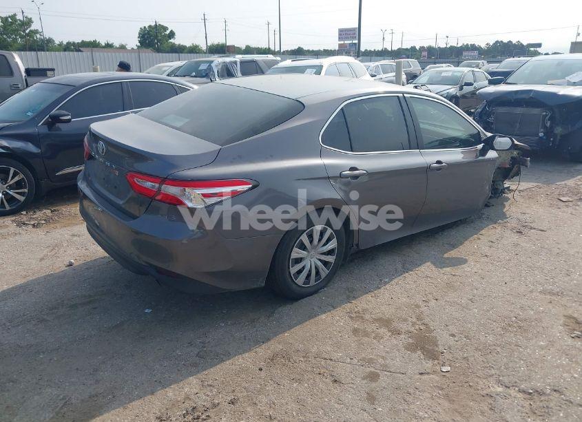 Photo 4 of 2018 Toyota Camry L (VIN 4T1B11HK8JU049339)