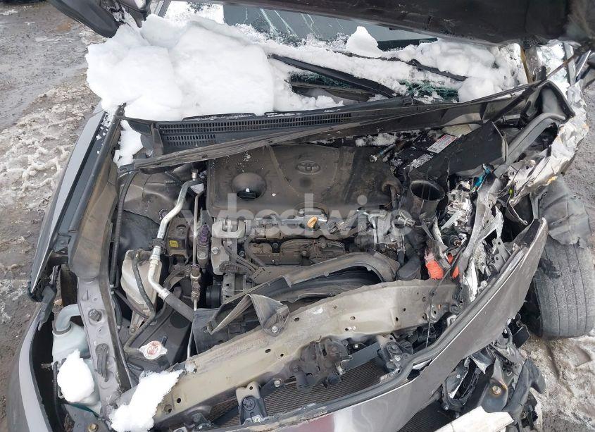 Photo 10 of 2018 Toyota Camry L (VIN 4T1B11HK8JU064309)