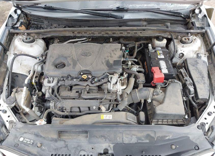 Photo 10 of 2018 Toyota Camry XLE (VIN 4T1B11HK8JU081580)