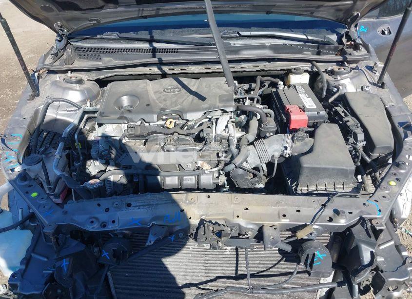 Photo 10 of 2018 Toyota Camry SE (VIN 4T1B11HK8JU112911)