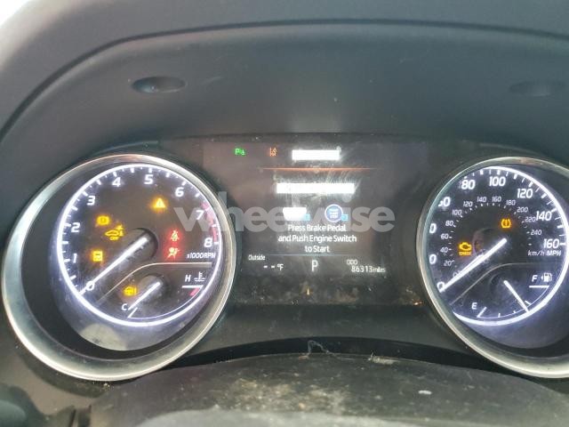 Photo 8 of 2018 TOYOTA CAMRY L (VIN 4T1B11HK8JU120927)