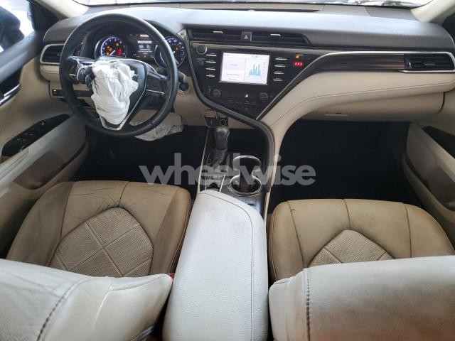 Photo 9 of 2018 TOYOTA CAMRY L (VIN 4T1B11HK8JU120927)