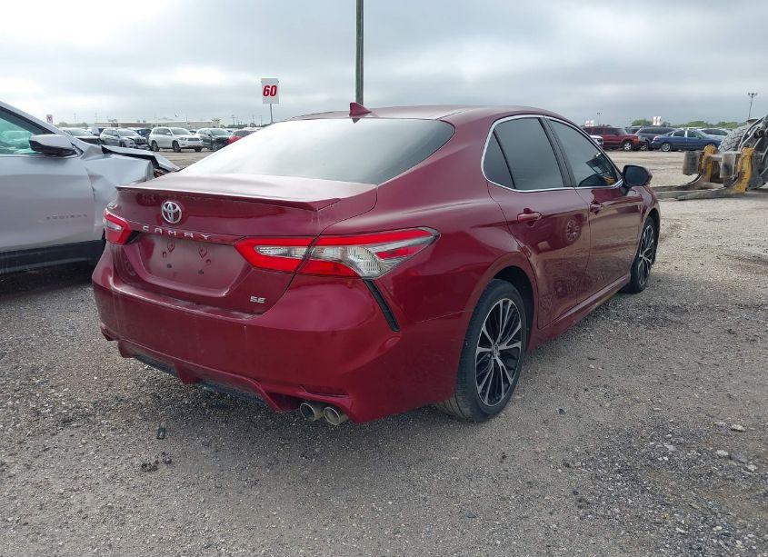 Photo 4 of 2018 Toyota Camry SE (VIN 4T1B11HK8JU512015)