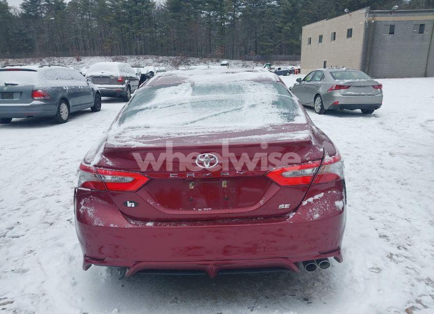 Photo 16 of 2018 Toyota Camry SE (VIN 4T1B11HK8JU521359)
